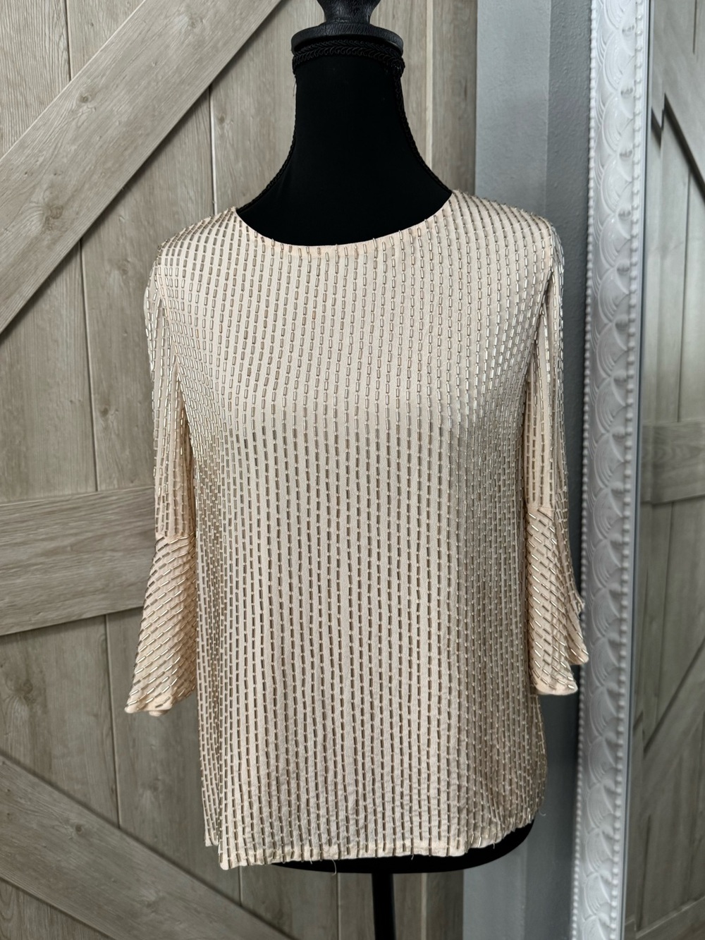 ALICE + OLIVIA Bernice Ruffle Sleeve Top - size s